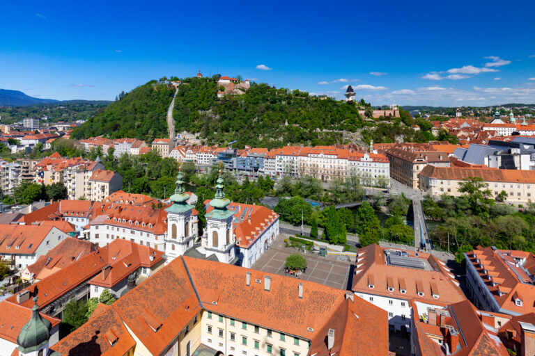 Dachlandschaft 2 - Graz Tourismus - Harry Schiffer